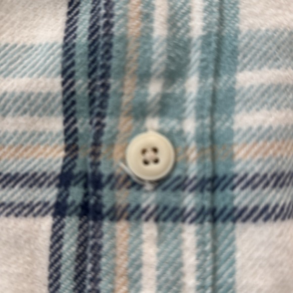AMERICAN EAGLE XXL SOFT BUTTONDOWN - Picture 2 of 4